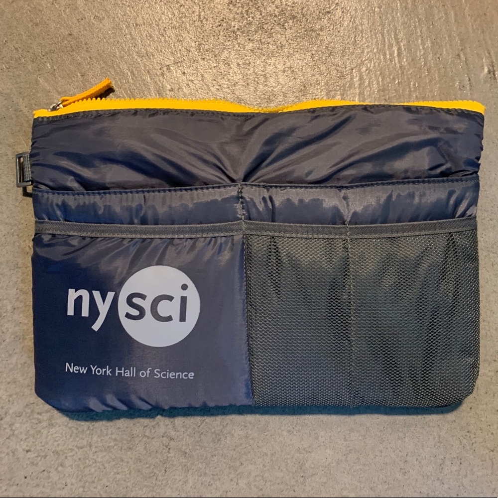 Plush New York Hall of Science Organizer